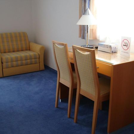Pension Demmel, Bed & Breakfast Bruckmühl Екстериор снимка
