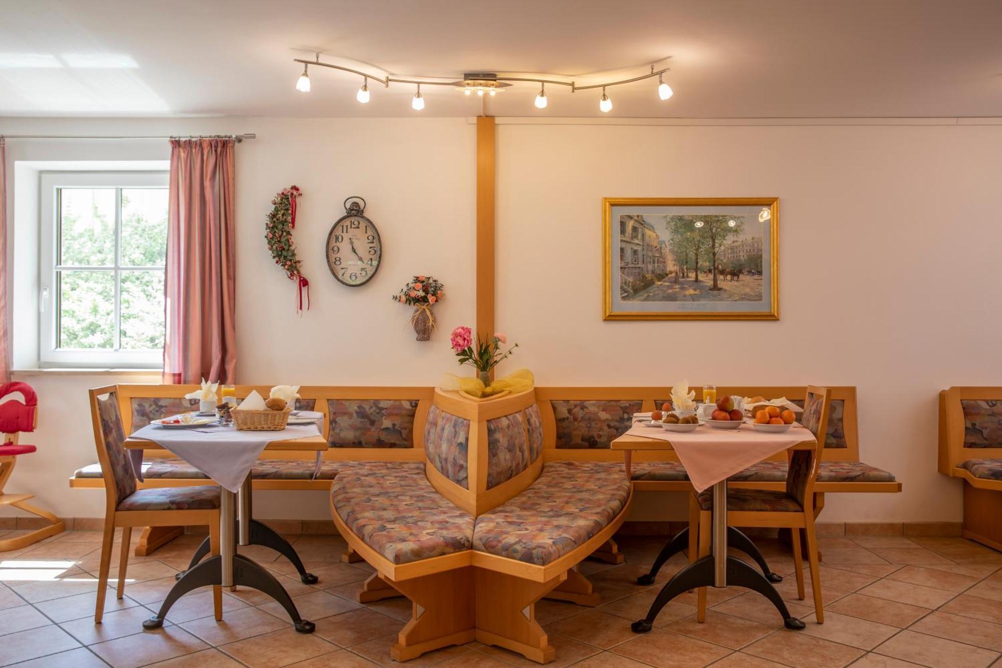 Pension Demmel, Bed & Breakfast Bruckmühl Екстериор снимка